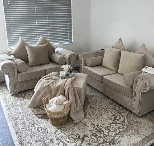 Olympia seater 2 - olympia, &2